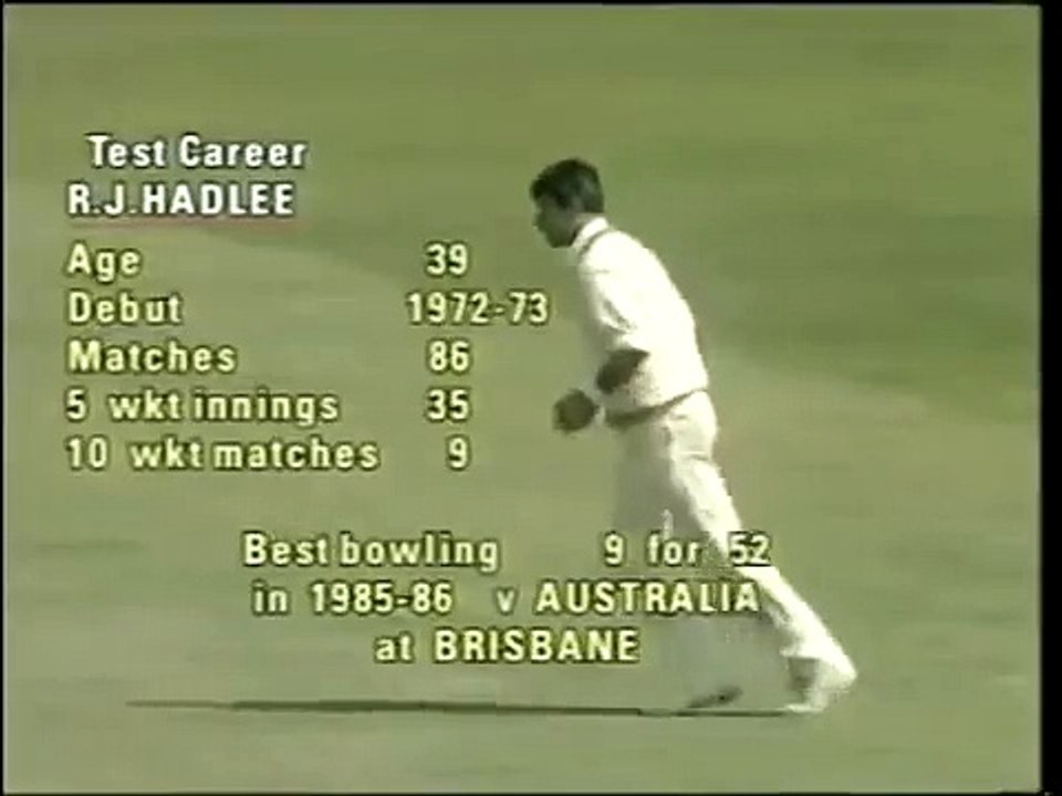 Richard Hadlee gets a WICKET, with his LAST Ball In Test Cricket