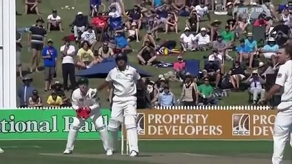 Ross Taylor 4 SIXES Not in a row