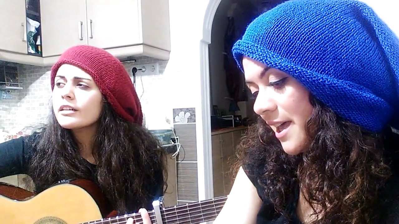 Tuğba Uzun & Melis Aktaş - Diz Dize ( Taşkın )
