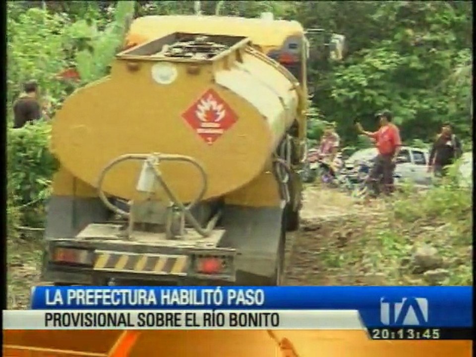En la provincia de El Oro colapsó un puente sobre el río “Bonito”