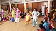 Pakistani Wedding Mehndi Night Dance On __BACHNA AY HASEENO''' (Full HD)