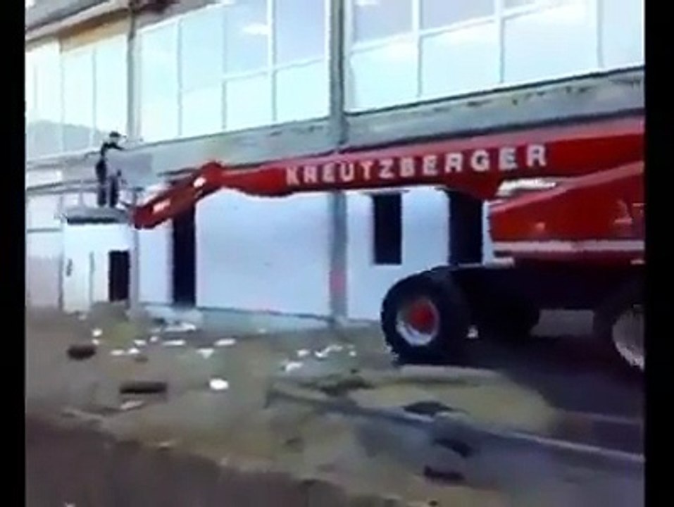 İş Makinasıyla Şaka Olmaz