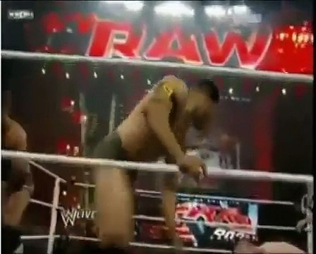 Des catcheurs se parlent en plein combat pour anticiper les prises - Compilation WWE