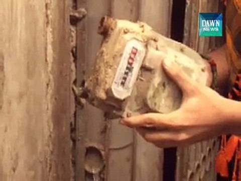 Water coming out instead of gas in gas lines karachi