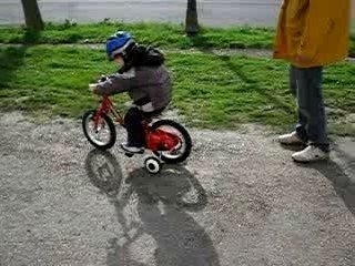2eme essai velo devant la maison