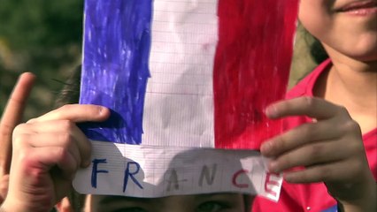 Un drapeau français brûlé et remplacé par un drapeau Marocain à Ajaccio