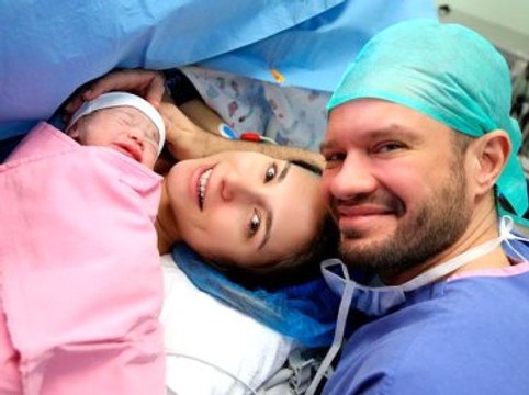 Ozan Doğulu'nun Üçüncü Kızı Aileye Katıldı