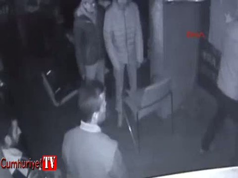 Esnaftan güvenlik kamerası görüntüleriyle Polis dayağı iddiası