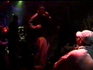 Liquid Dancing-Popping