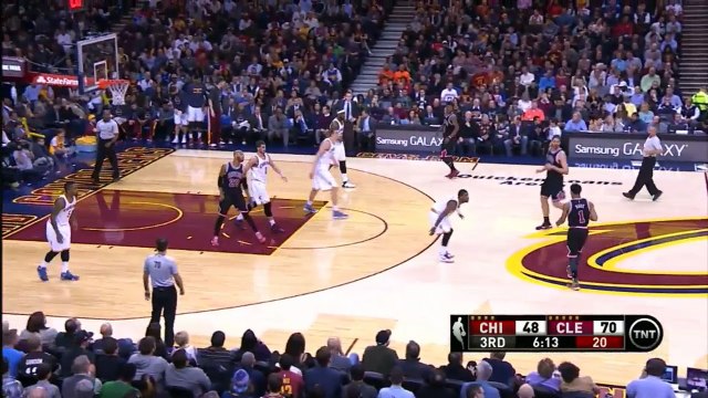 Pau Gasol fait perdre la tête à LeBron James