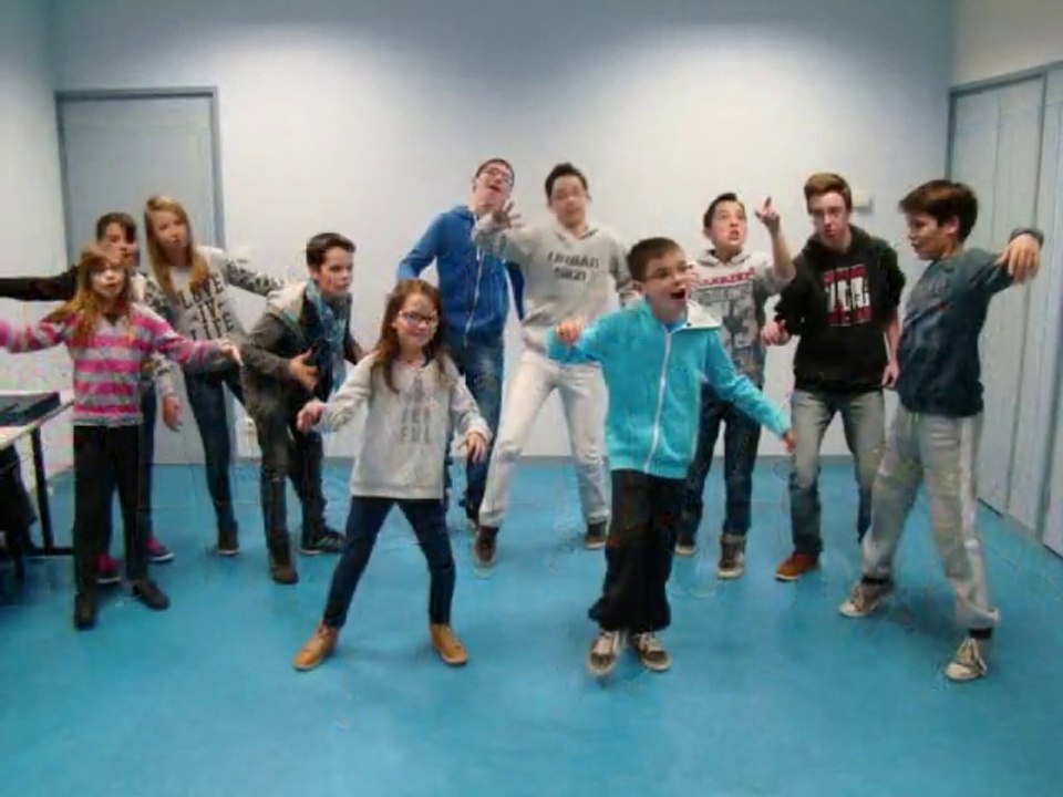 Théâtre Zig Zag  Rougé joue: "Grosse chaleur à Champougné"