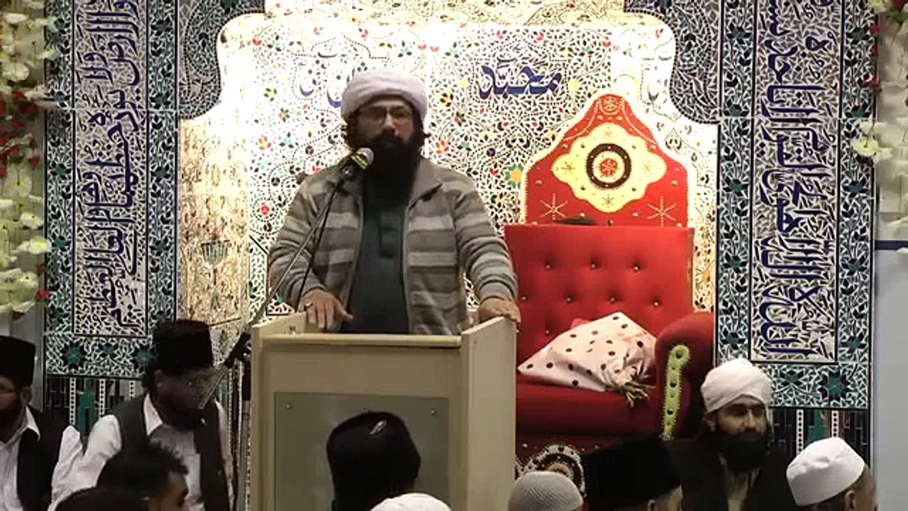 Mehfil E Millaad Paak in Luton Allama Barkat Ahmad Chishti Sahib(1)