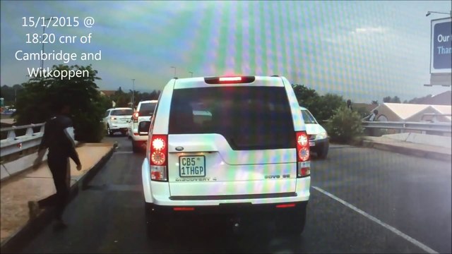 Violent Smash and Grab in Johannesburg, South Africa - Cambridge and Witkoppen Road