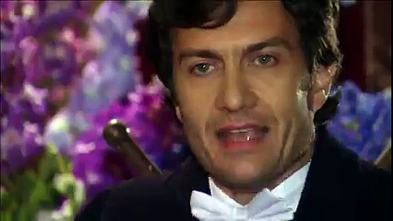 La Sombra de Helena Trailer español