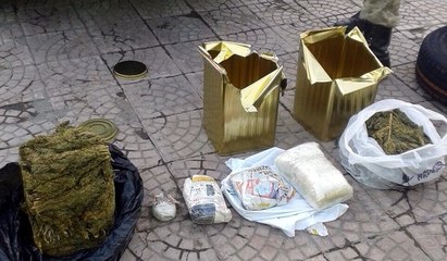 Yağ tenekesi içinde 8 kilo esrar ele geçirildi