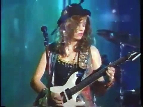 Bangles Eternal Flame Tradução