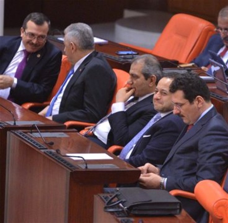 Egemen Bağış: Dur Bir Bakalım, Duruma Göre