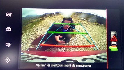 Auto Portrait : Comment bien draguer en Peugeot 308 GT