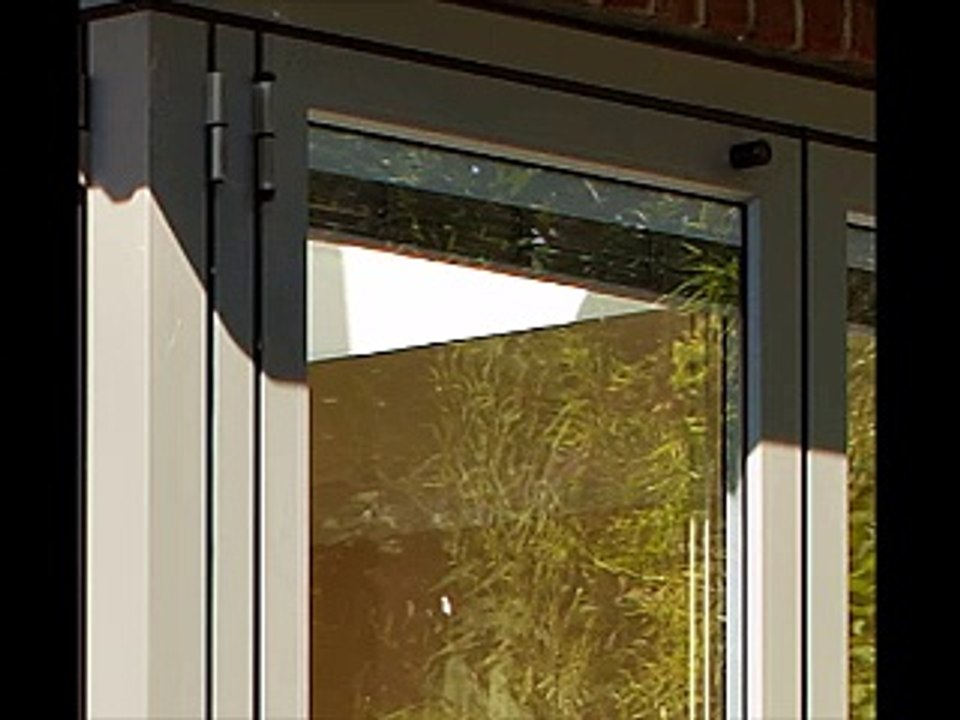 Αλουμινάς Θεσσαλονίκη 6947.3O7674 Κατασκευές κουφωμάτων Αλουμινίου ΕΜΠΕΙΡΟΣ ΑΛΟΥΜΙΝΑΣ ΚΟΥΦΩΜΑΤΩΝ ΑΛΟΥΜΙΝΙΟΥ Επισκευές κουφωμάτων Αλουμινίου Επισκευή παραθύρων Επισκευή πατζουριών Επισκευή πορτών Επισκευή ρολών Σίτες Επισκευή κουφωμάτων αλουμινίου