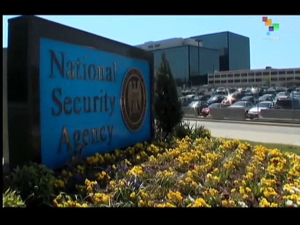 Snowden: British Intelligence considers journalists a threat