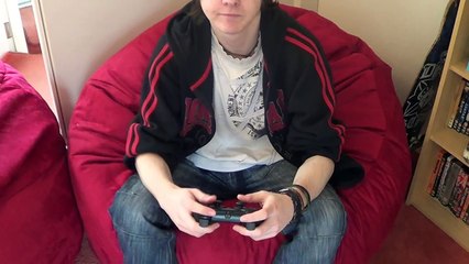 60 Second Reviews - SumoSac Gamer Chair