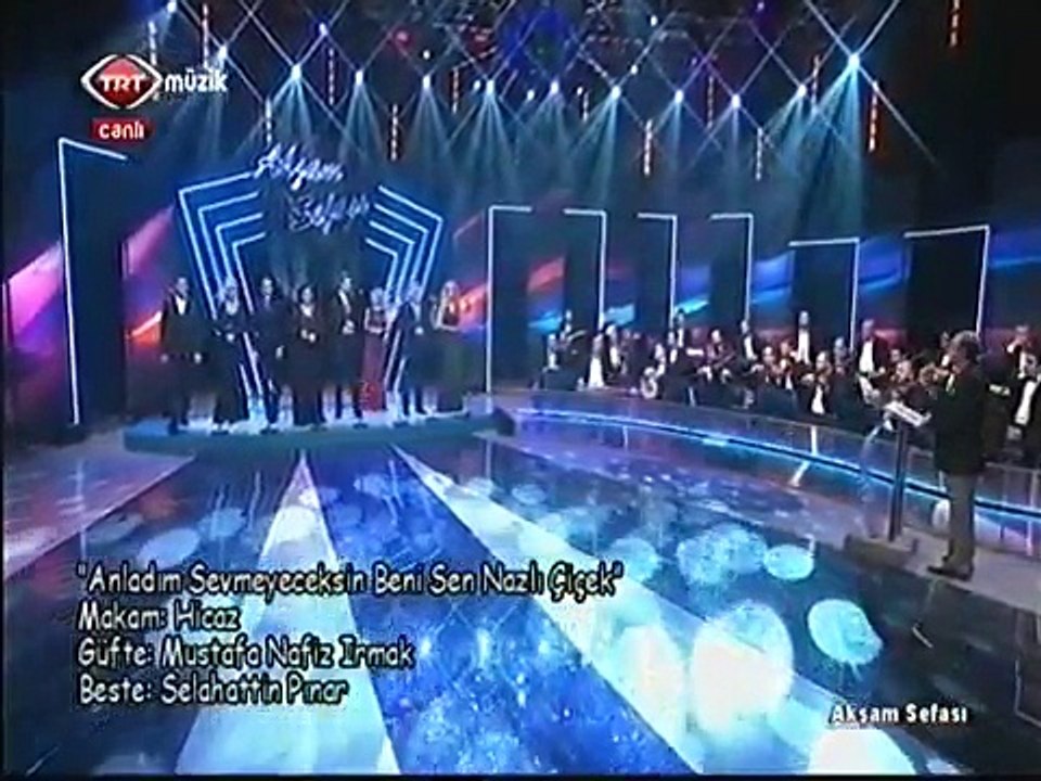 Çiğdem Gürdal - Anladım Sevmeyeceksin Beni Sen Nazlı Çiçek