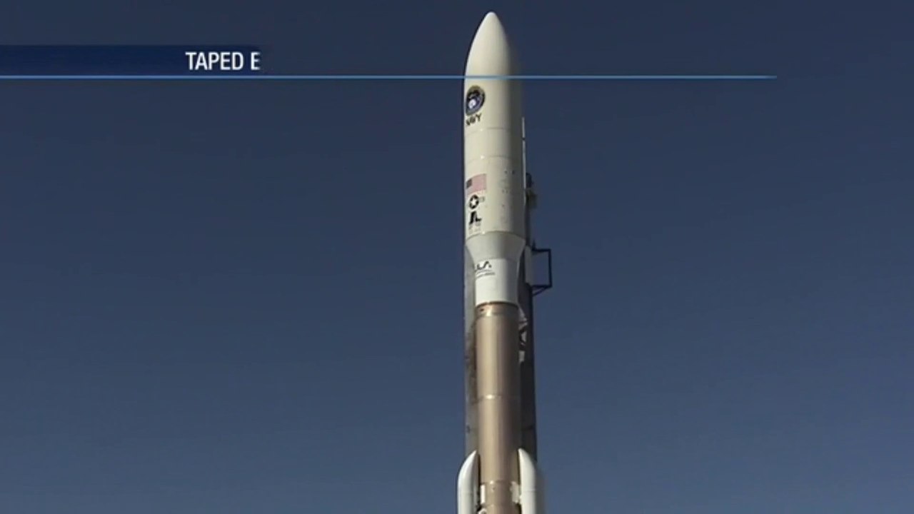 [Atlas V] Assembly Highlights of Atlas V Rocket & MUOS-3 Satellite