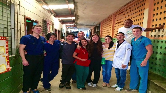 Review Volunteer Adriana Ingwerson Honduras La Ceiba PreMed with Abroaderview.org