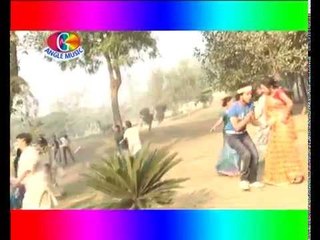 Скачать видео: Ara jila ke pichkari hola | Holi mein chheda jam ho jai | Kheshari lal yadav