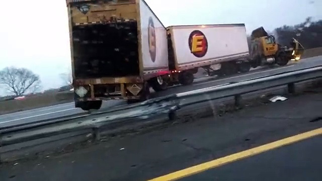1.18.15 NJ Turnpike I-95 Crash - Black Ice - Trailer flip -Full HD