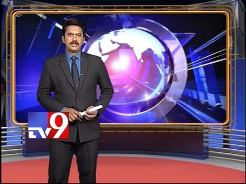 Three-storey building collapses in northeast Delhi