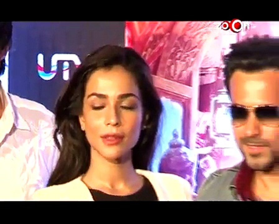 Fawad Khan Supports Humaima Malik - Bollywood News