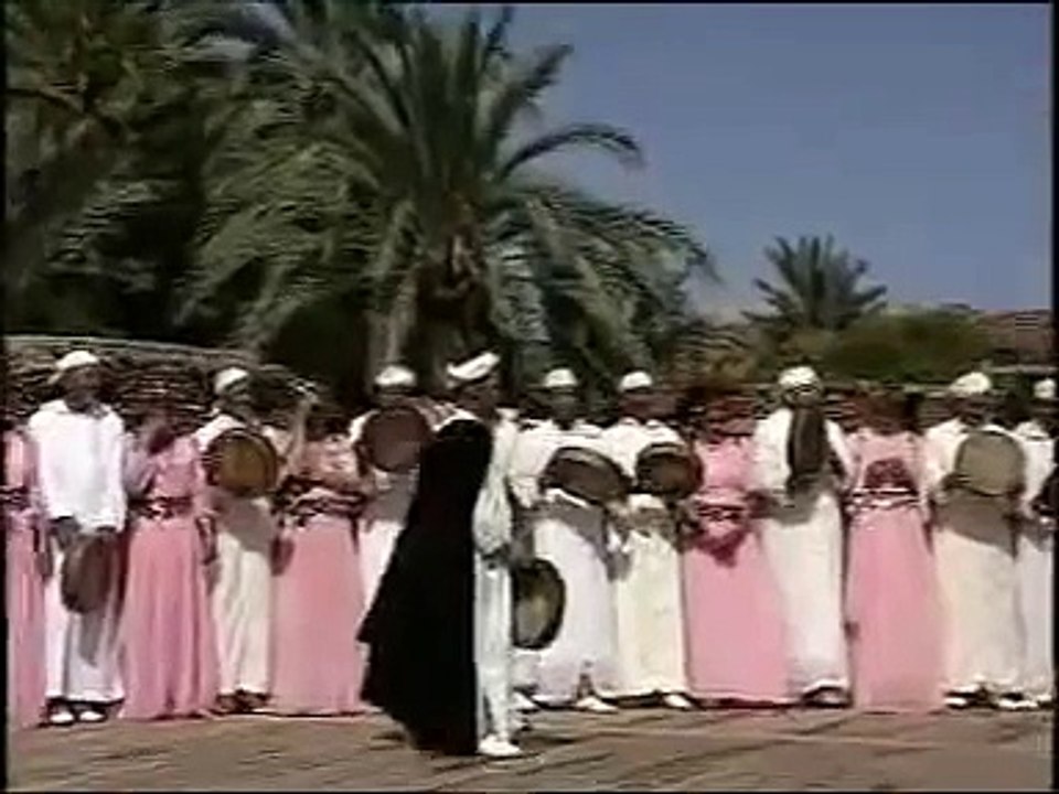 ---Ahwach Ahidous Moyens Atlas Maroc Morocco