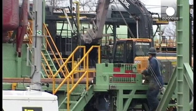 Calo dei prezzi del greggio, tagli ed esuberi nel settore dello scisto Usa