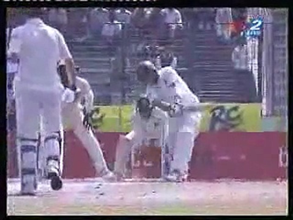 AB de Villiers's  crazy spooky out