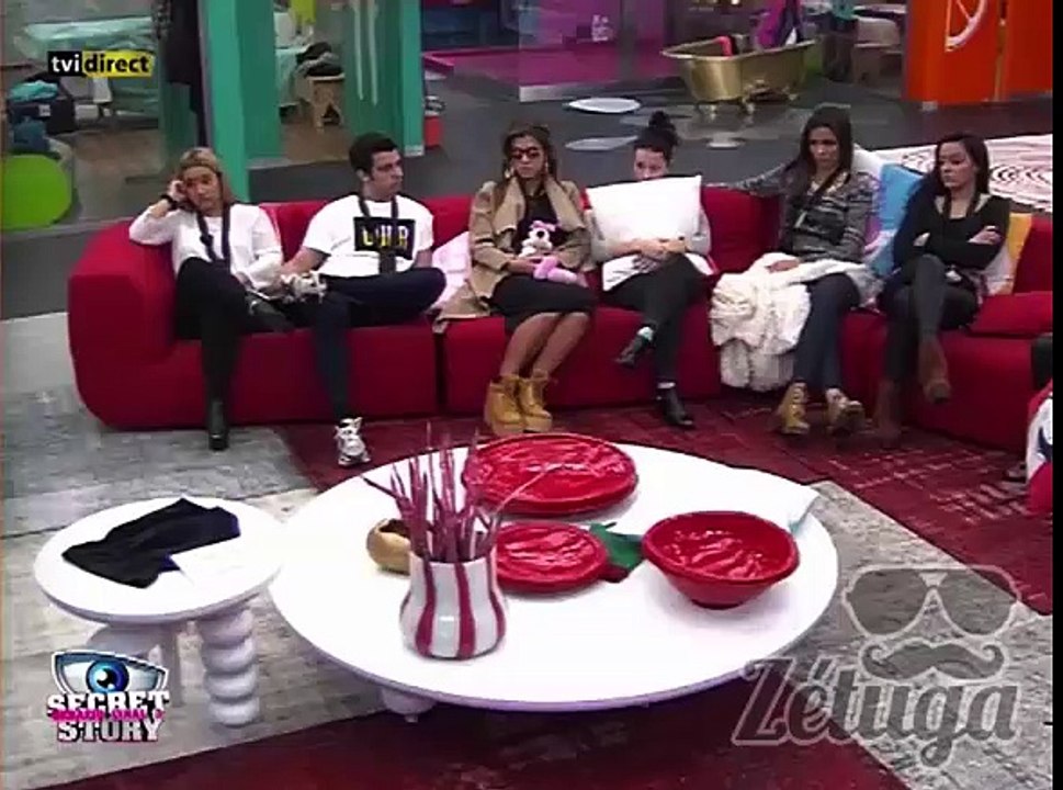 Troca de provocações entre Sofia / Diogo e Wilson acaba em insultos e tentativas de agressão