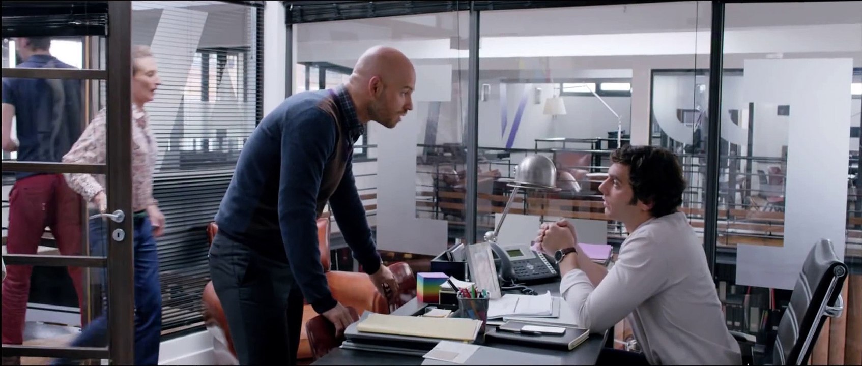 Toute Première Fois - Teaser #2 "Le patron drague sur Facebook" [VF|HD1080p]