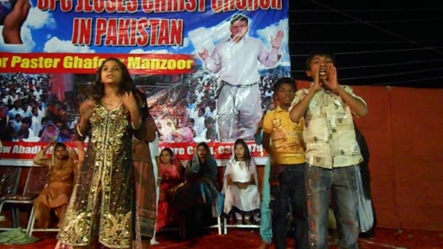 I'm gonna gimp up and down Hymn Jesus Christ Church in Pakistan