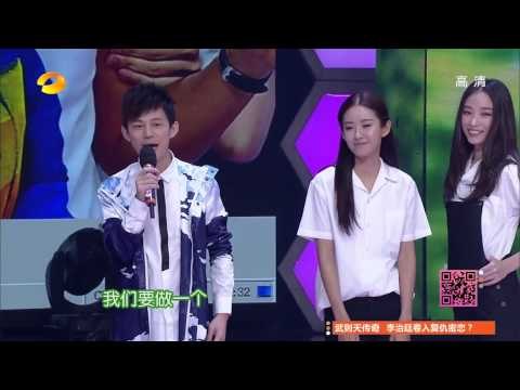 《快乐大本营》看点 Happy Camp 12/13 Recap: 欢乐拍照大赛人仰马翻场面混乱-Photo Contest Is Chaotic【湖南卫视官方版】