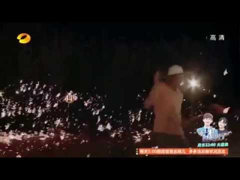 《爸爸去哪儿》第二季 Dad Where Are We Going S2 8/29 Review 星爸打铁花制造最美星空 Dads Make Iron Fireworks【湖南卫视官方版】