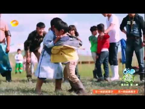 《爸爸去哪儿》第二季看点 Dad Where Are We Going S02 08/22 Recap: Joe展惊人摔跤天赋-Joe Has Fighting Talent【湖南卫视官方版】