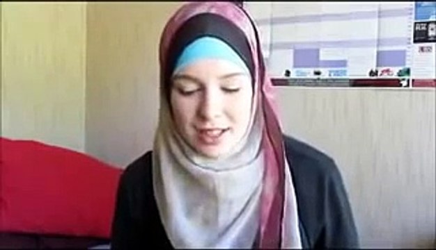 A Girl Telling Amazing Story of Converting To Islam From Christianity