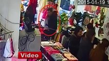 Müşteri Kılığındaki Hırsız Güvenlik Kamerasında