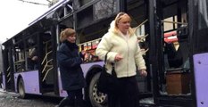 Ukrayna'da Otobüs Durağına Top Mermili Saldırı: 13 Ölü