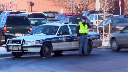 Début du procès du tueur présumé de 12 fans de Batman dans un cinéma