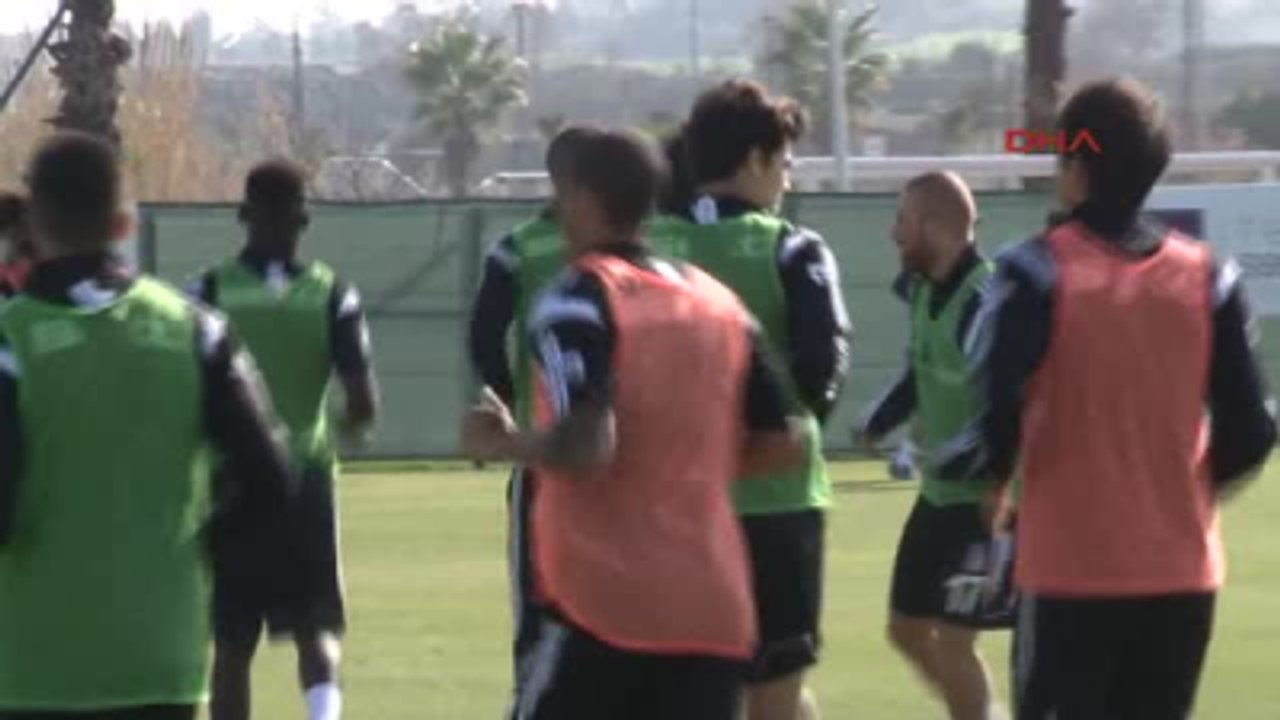 Beşiktaş Gençlerbirliği Maçı Hazırlıklarına Devam Ediyor