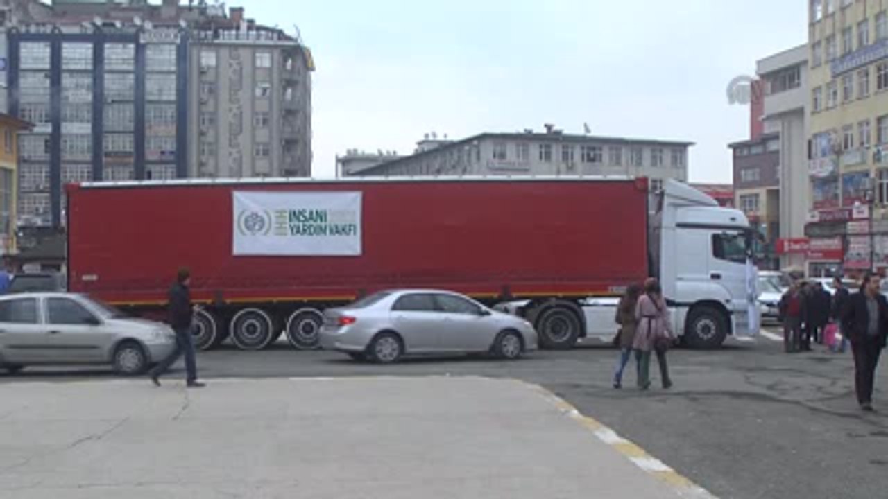 Suriyeli Mültecilere Yardım