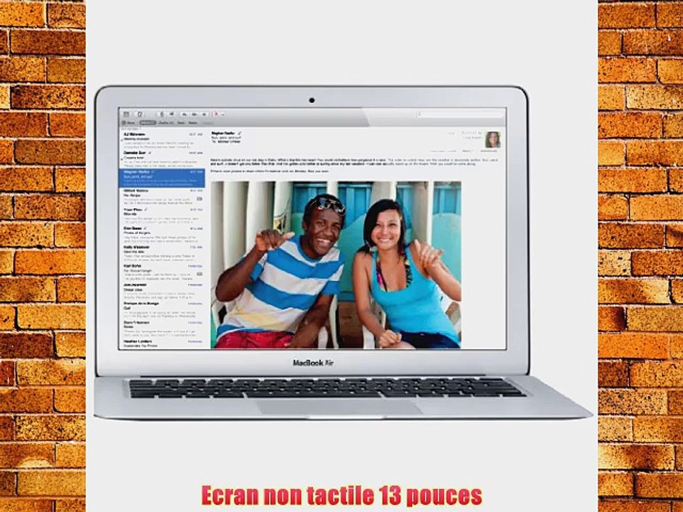 Apple MacBook Air 13 MD761F/B (Intel Core i5 14 GHz 256 Go  4 Go de RAM Intel HD graphics 5000)