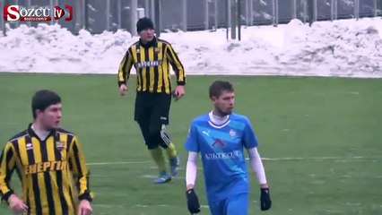 Bir dakika, top geliyor!