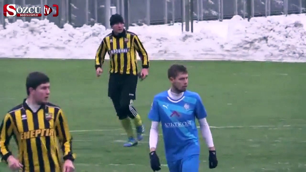 Bir dakika, top geliyor!